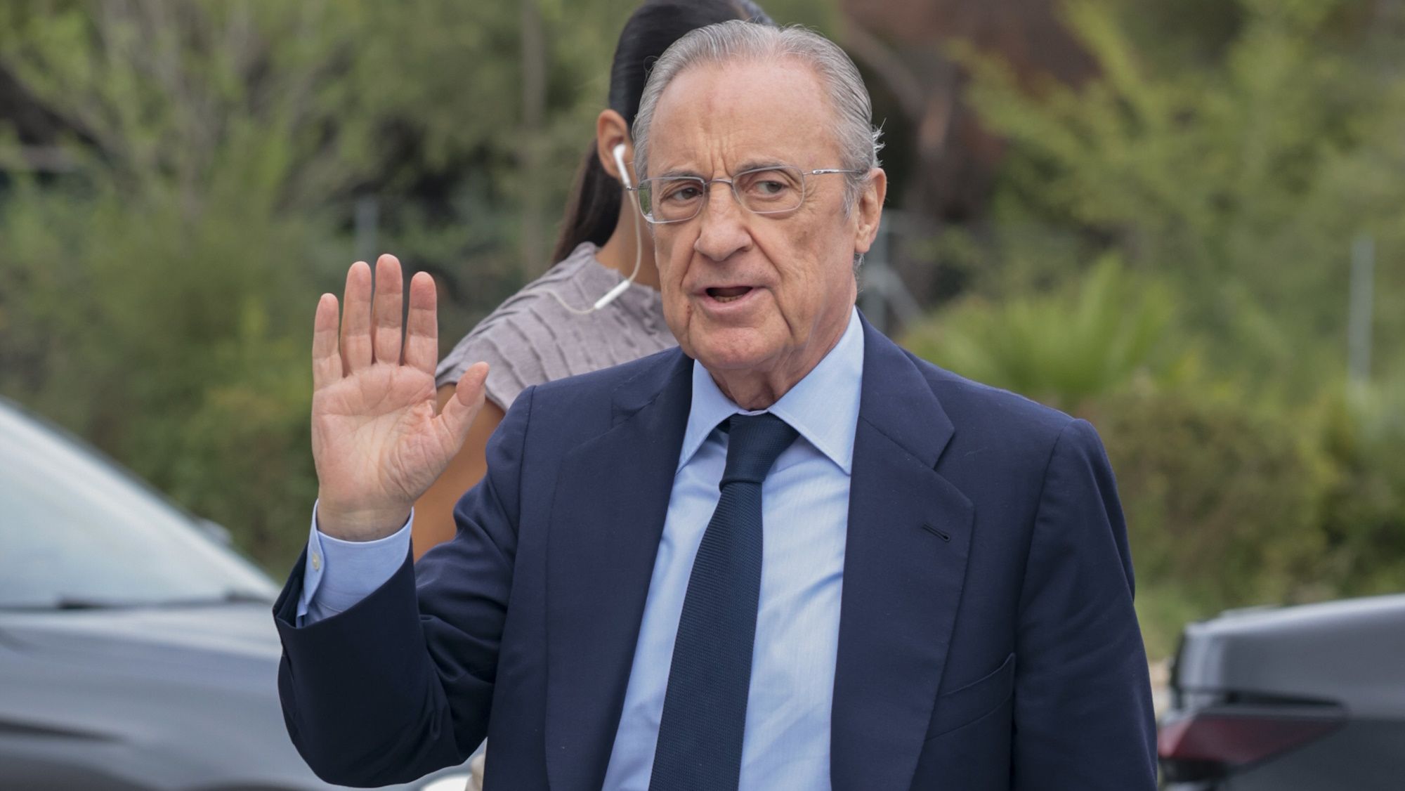 Florentino Siempre Quiso Ficharle Infiel A Su Novia Y La Amante