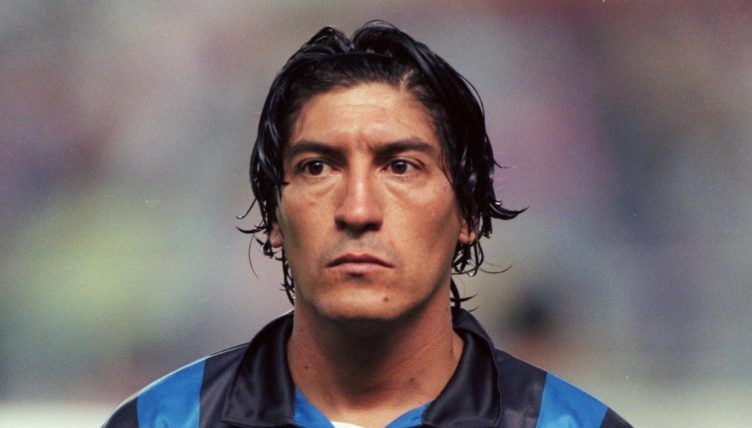 Iván Zamorano en su etapa en el Inter de Milán