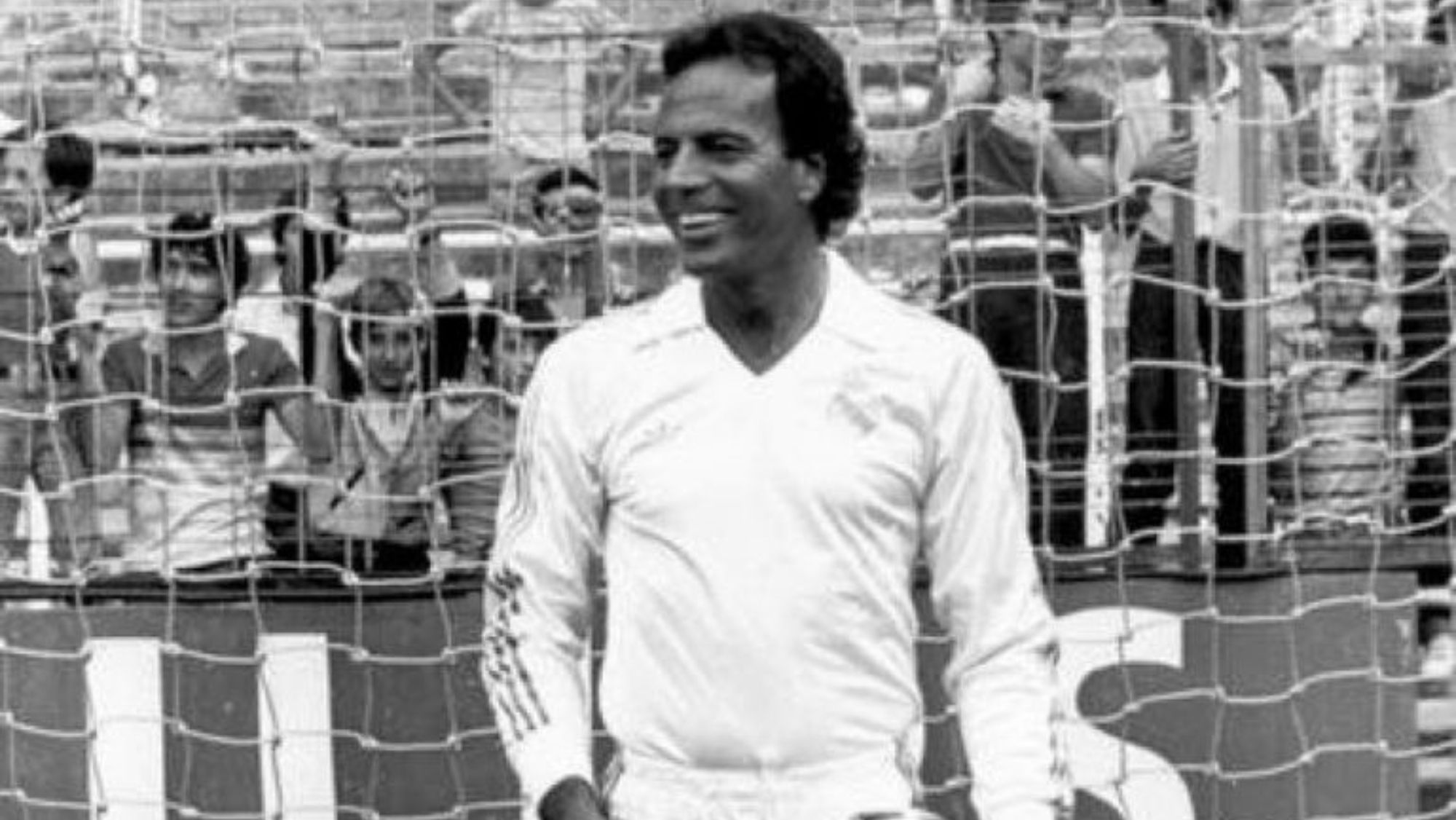 Julio Iglesias como portero del Real Madrid