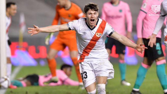 Fran García celebrando un gol contra el Barça