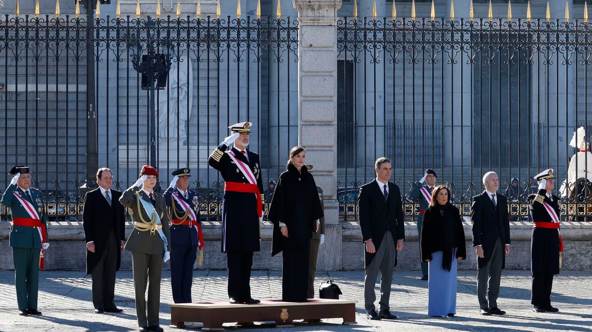 Anuncian crisis entre el Rey Felipe y Letizia: ojo a las imágenes y el gesto