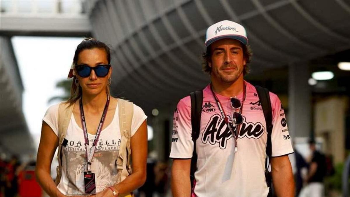 Así Es Andrea Schlager La Novia De Fernando Alonso Su Mayor Apoyo Dentro Y Fuera De La Pista 